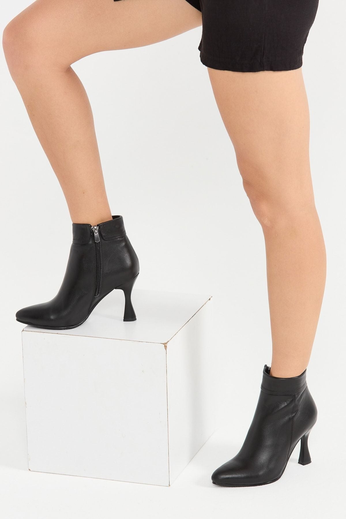 Kadın Hakiki Deri Topuklu Bot – El Yapımı, Şık Tasarım Taba Bot | OBEN AYAKKABI